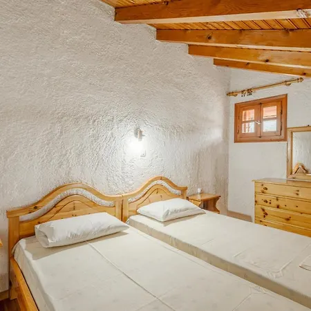 דירה Sophia's Maisonette 1