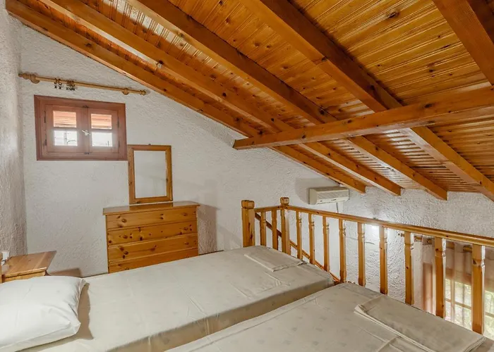 Sophia's Maisonette 1 *